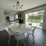 Mortes, Piscine, 8 Personnes Villa *
